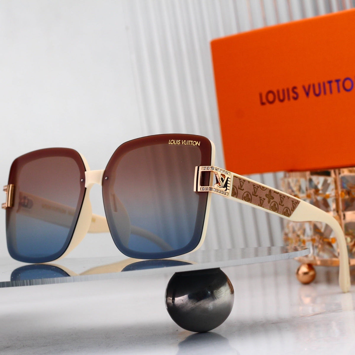 Oversized Sunglasses with Monogram Side Detail 0918