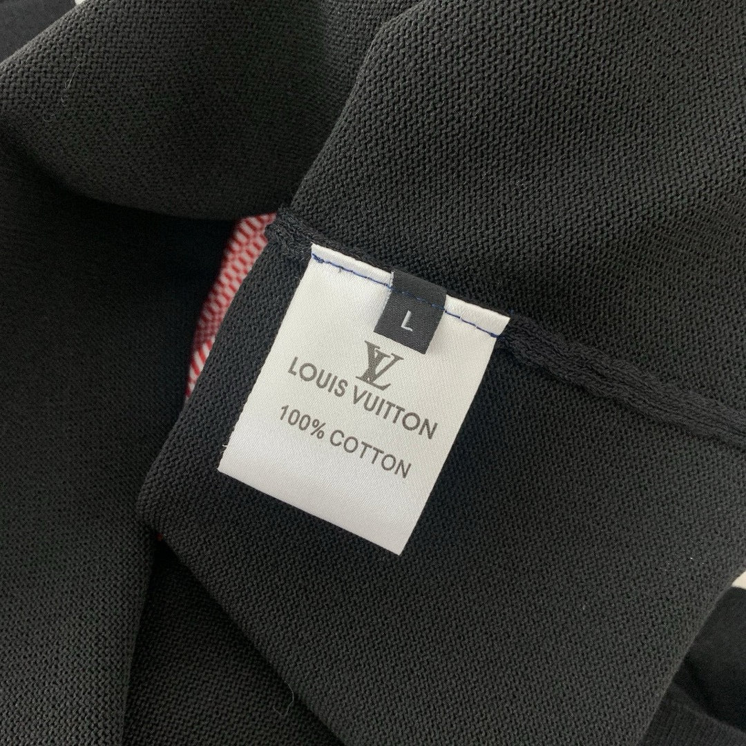 Knitted embroidered T-shirt