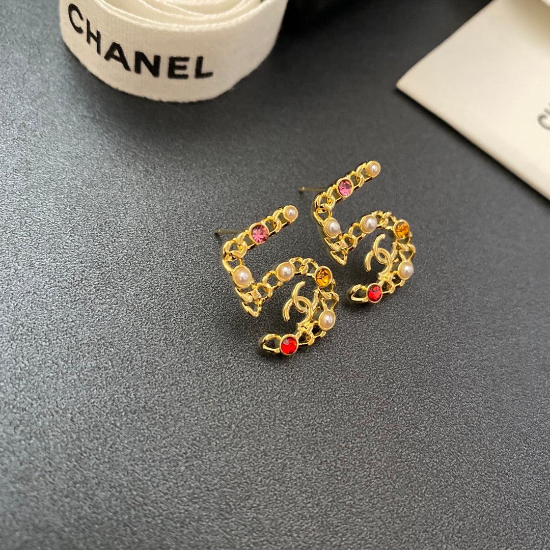 Lucky 5 Diamond Pearl Ear Studs