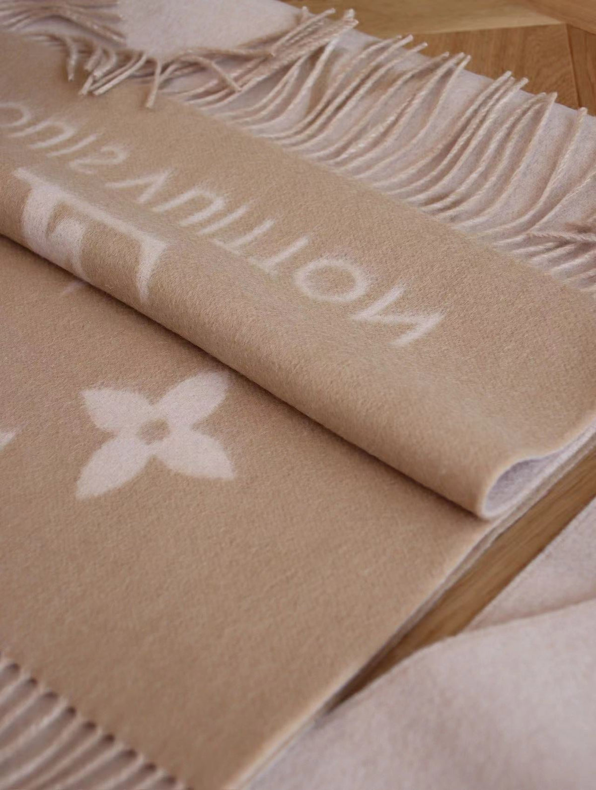 Luxury Classic Embossed Cashmere Scarf