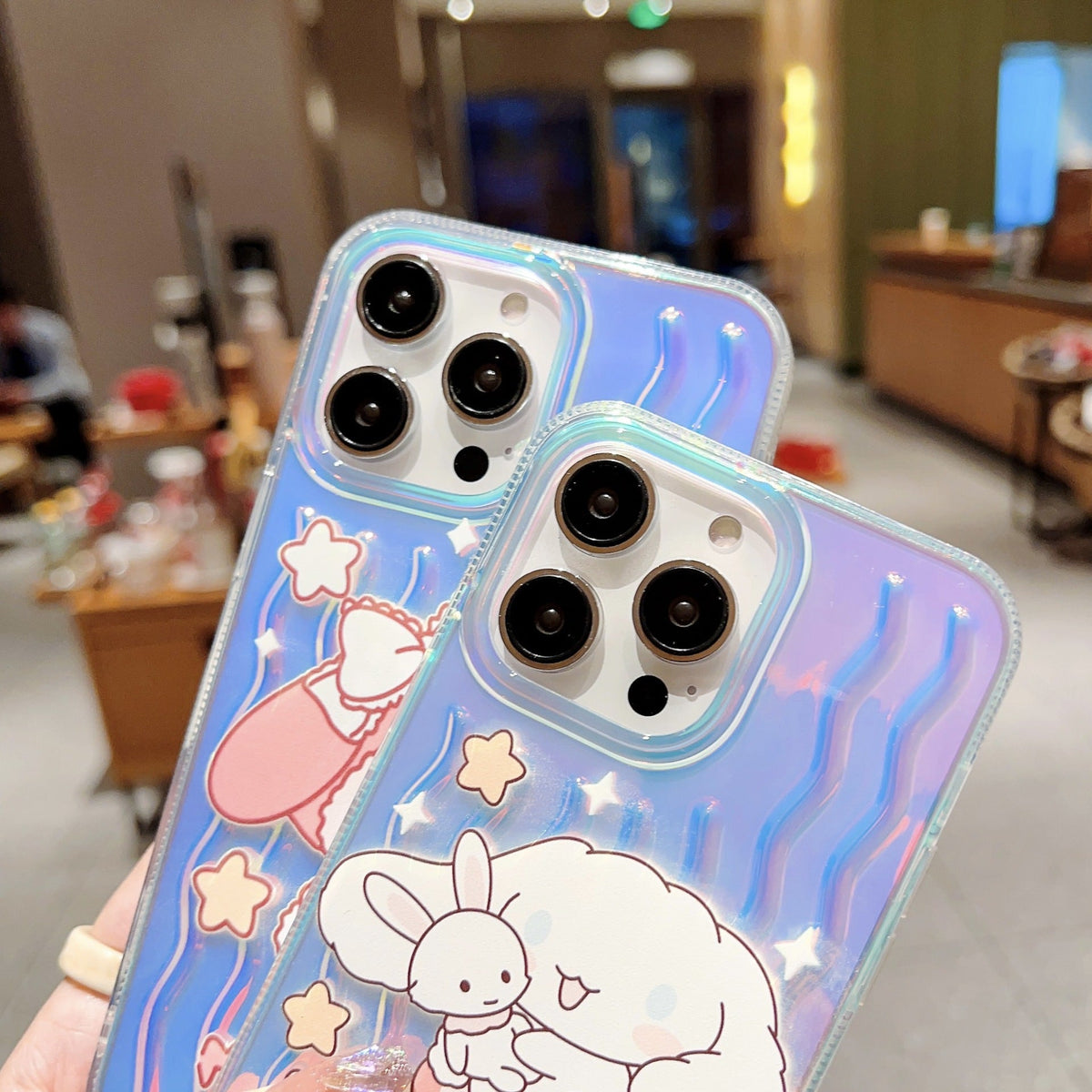 Laser wave pattern cute cartoon case