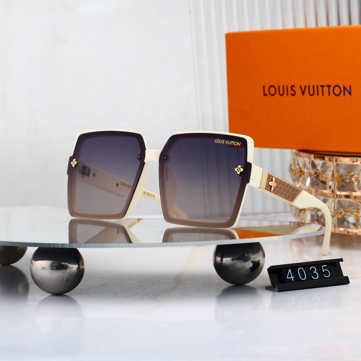 Oversized Sunglasses with Patterned Temples  4035